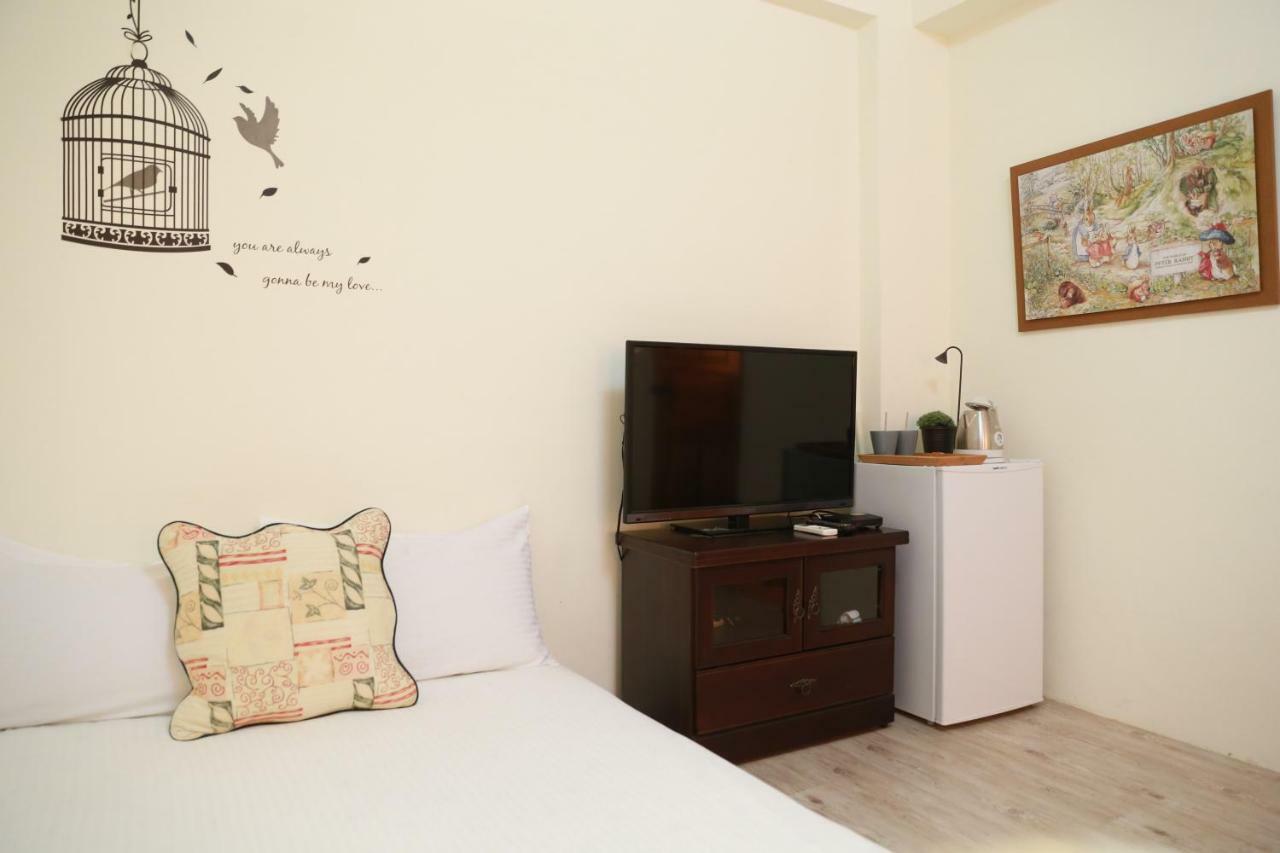 Flower Lane 650 Tainan Exterior photo